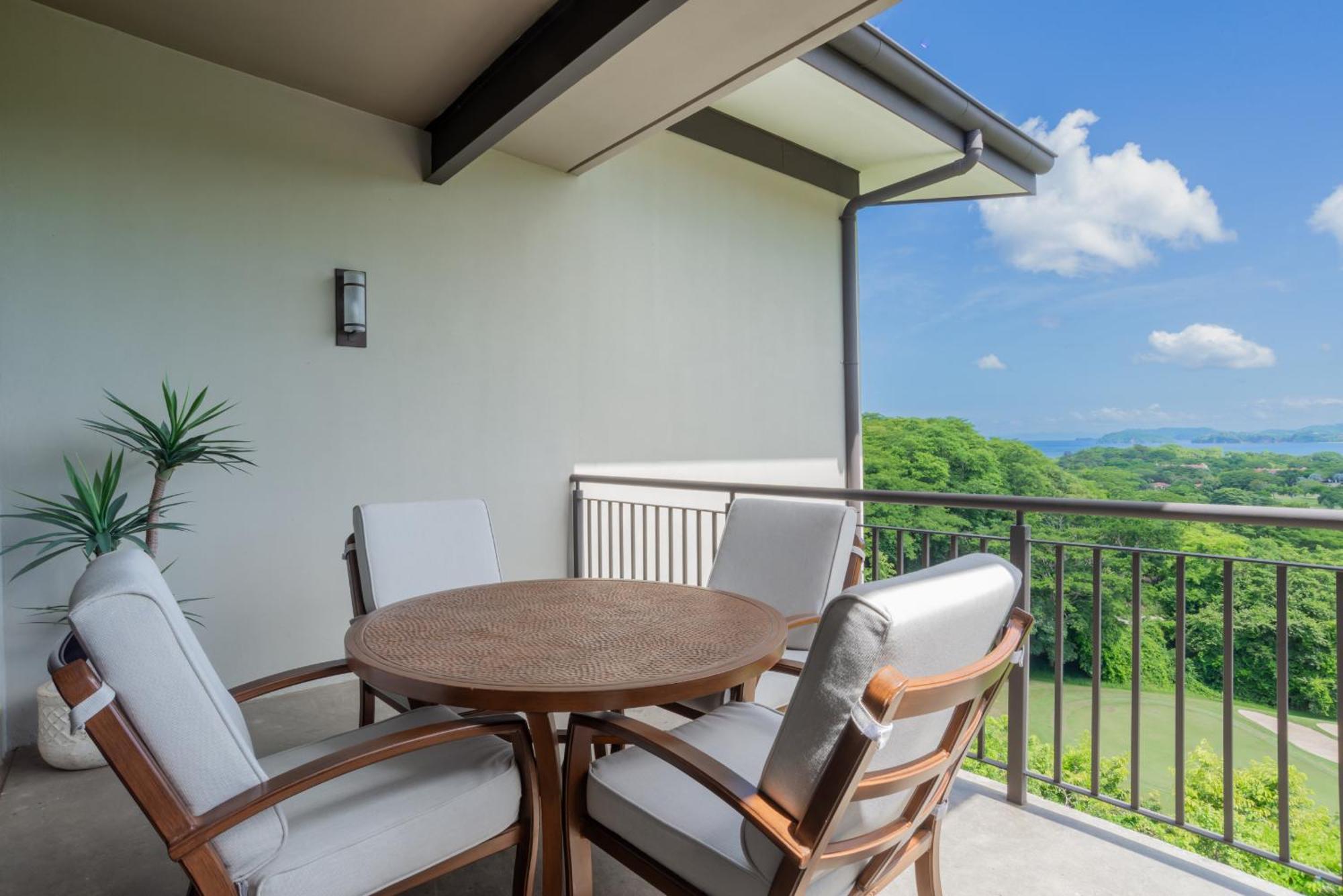 Roble Sabana 404 Luxury Apartment Adults Only - Reserva Conchal Playa Conchal Exteriör bild